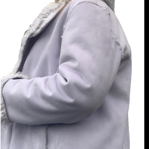 Chic Lavender Reversible Teddy Jacket Toggle Buttons - Picture 5 of 9
